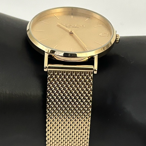 Coach Gold Men's Watch - Picture 4 of 12